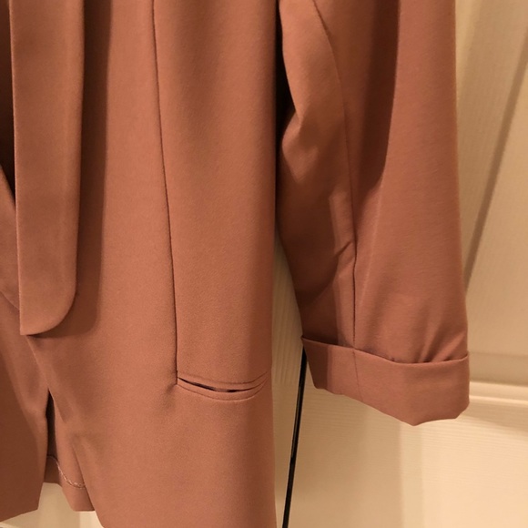 Gorgeous dressy blazer! - Picture 3 of 4